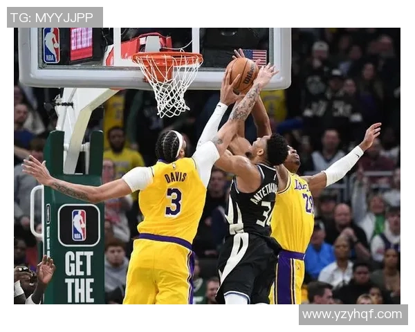 湖人对阵雄鹿精彩全场录像回放与赛后分析分享